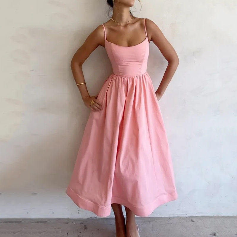 Robe nuisette minimaliste à bretelles