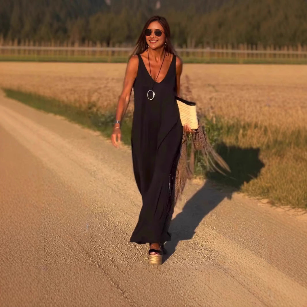 Robe longue fluide à bretelles et col en V